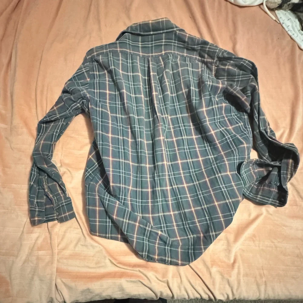 100% Cotton Plaid Flannel Button Down Shirt – Blue Pink – M/L - Picture 3 of 3